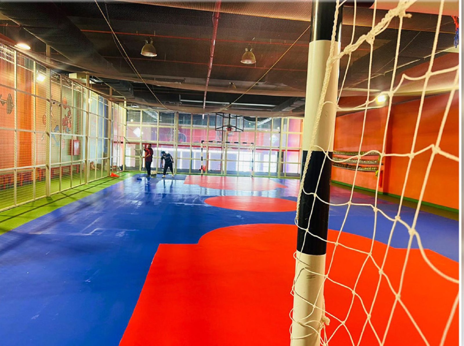 الأرضيات الأكريليكية للملاعب